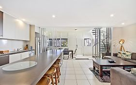 Spacious 3 Bedroom Apartment Opposite Surf Club